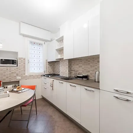 Apartment Amazing Close To Duomo And Navigli Milan
